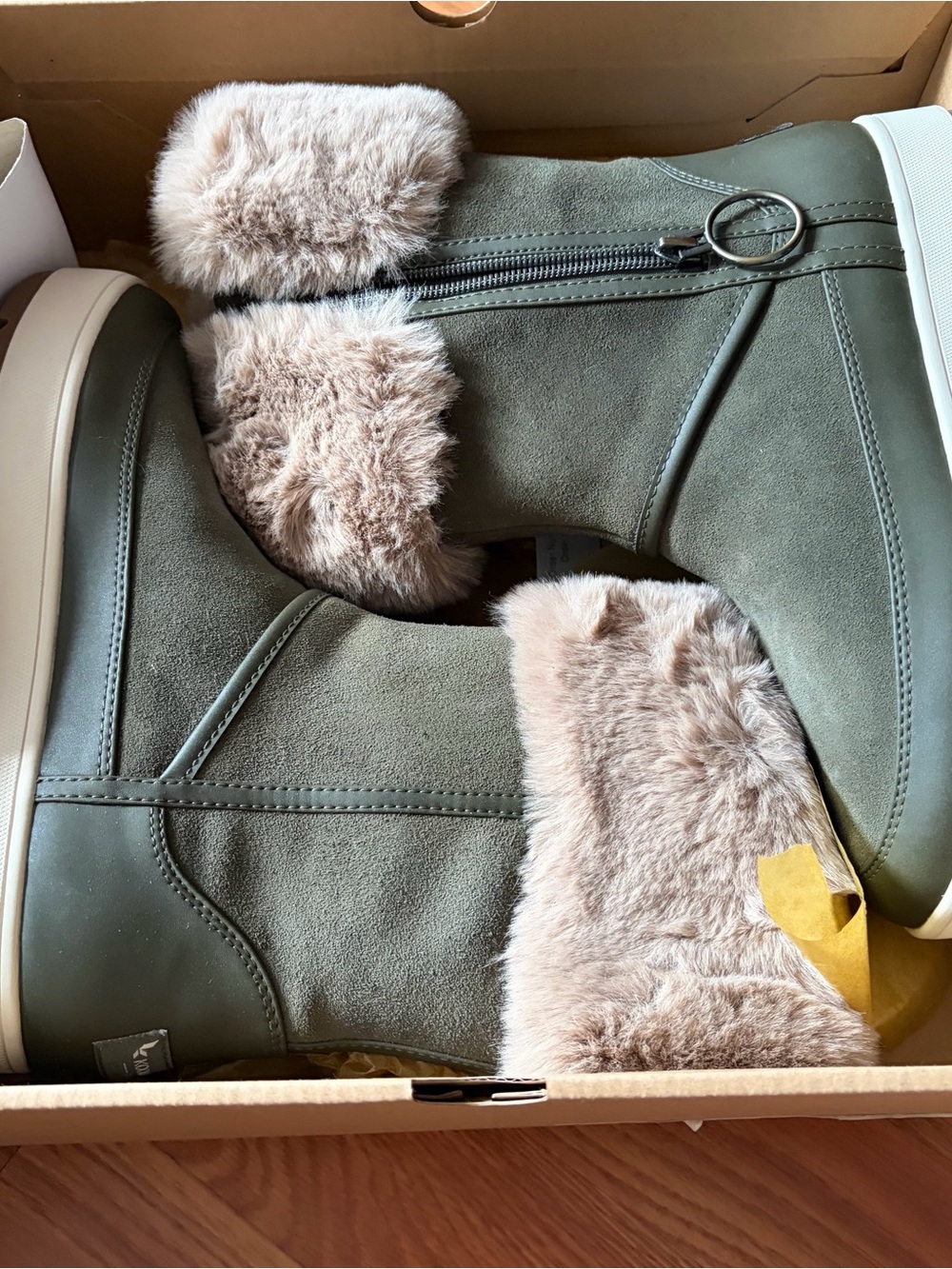 Koolaburra Olive Green Faux-Fur Cuff Winter Ankle Boots